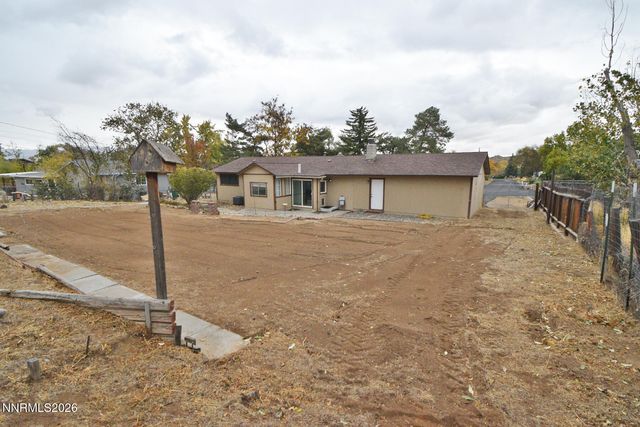 8700 Aquifer Way, Reno, NV 89506