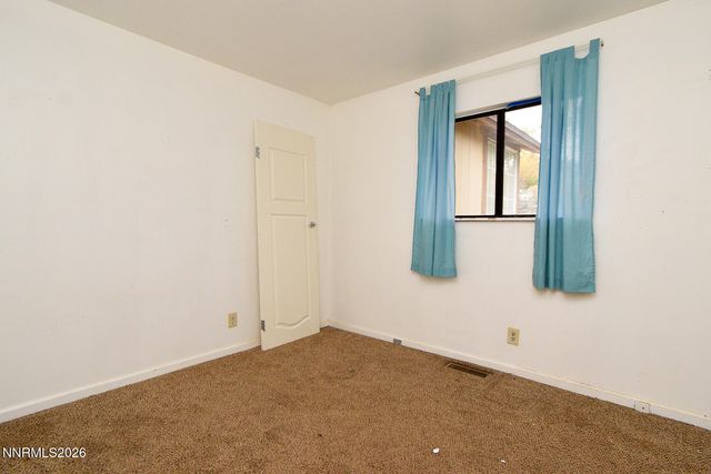 8700 Aquifer Way, Reno, NV 89506