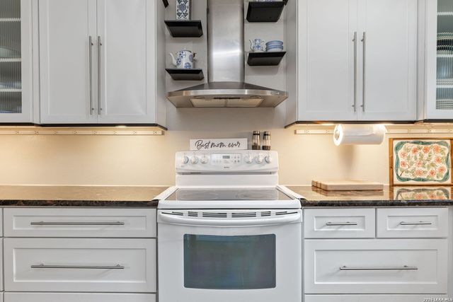 11609 Cap Rock St, San Antonio, TX 78230