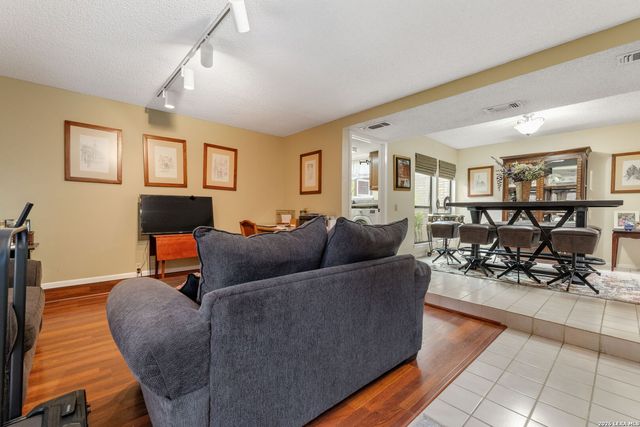 11609 Cap Rock St, San Antonio, TX 78230