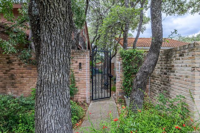 11609 Cap Rock St, San Antonio, TX 78230