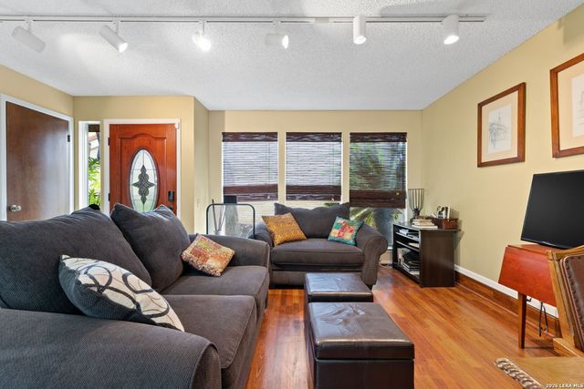 11609 Cap Rock St, San Antonio, TX 78230