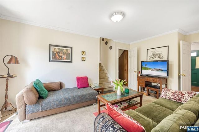 1150 Roosevelt Avenue, New Milford, NJ 07646