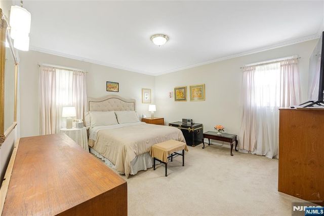 1150 Roosevelt Avenue, New Milford, NJ 07646