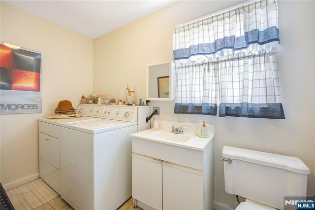 1150 Roosevelt Avenue, New Milford, NJ 07646