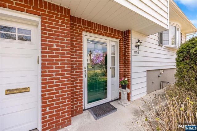 1150 Roosevelt Avenue, New Milford, NJ 07646