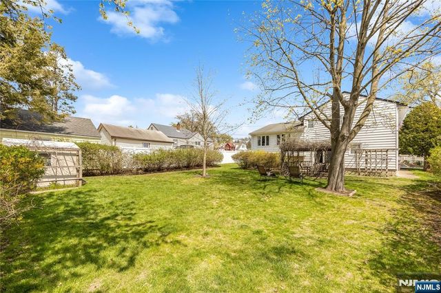 1150 Roosevelt Avenue, New Milford, NJ 07646