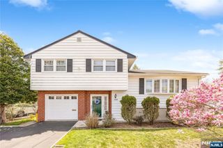 1150 Roosevelt Avenue, New Milford, NJ 07646