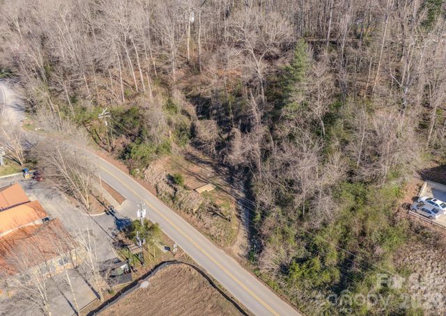 16 Governors View Road, Asheville, NC 28805