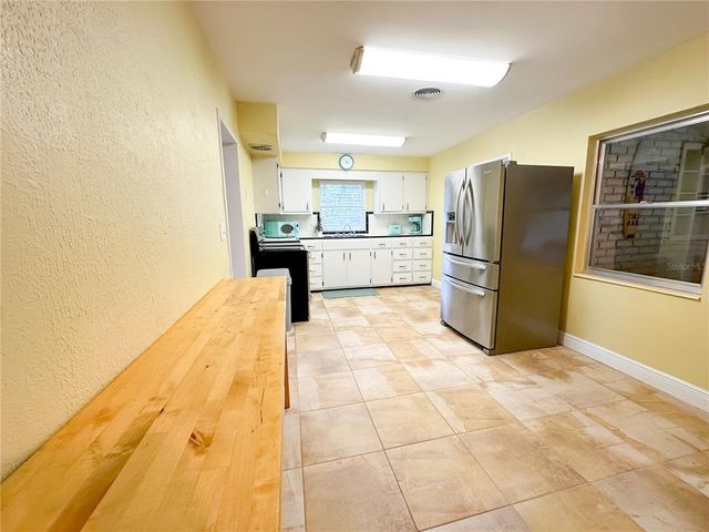 441 47TH STREET N, St Petersburg, FL 33713