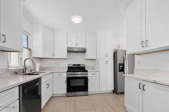 26015 Crest Road, Torrance, CA 90505
