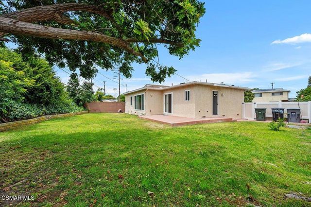 26015 Crest Road, Torrance, CA 90505