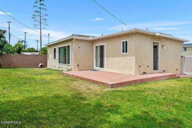 26015 Crest Road, Torrance, CA 90505