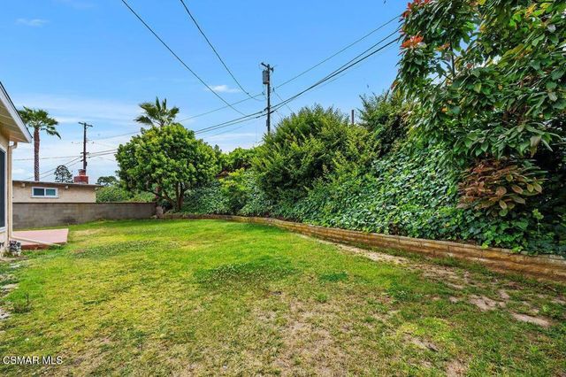 26015 Crest Road, Torrance, CA 90505