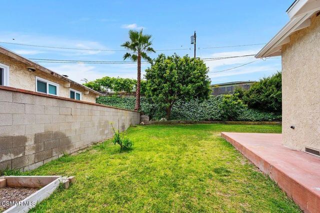 26015 Crest Road, Torrance, CA 90505