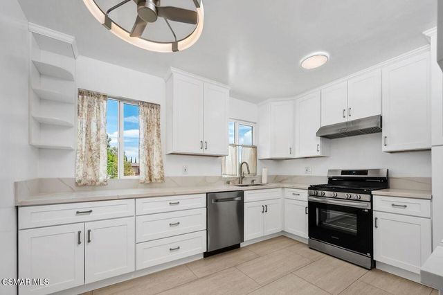 26015 Crest Road, Torrance, CA 90505