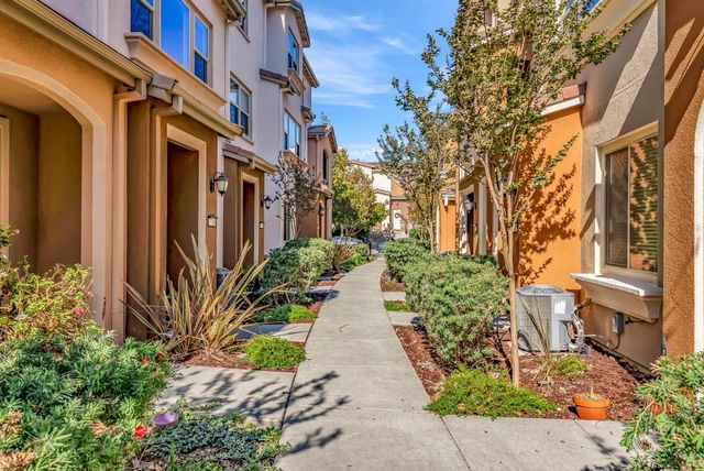 2708 Urbino Court, San Jose, CA 95111