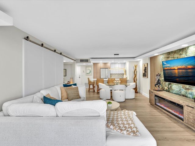 1150 Hillsboro Mile 911, Hillsboro Beach, FL 33062