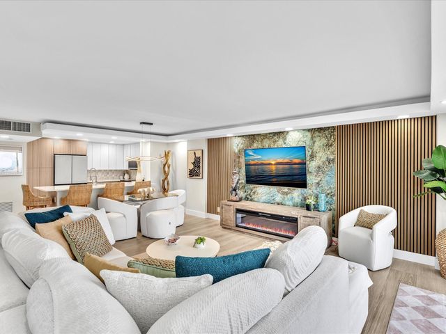 1150 Hillsboro Mile 911, Hillsboro Beach, FL 33062