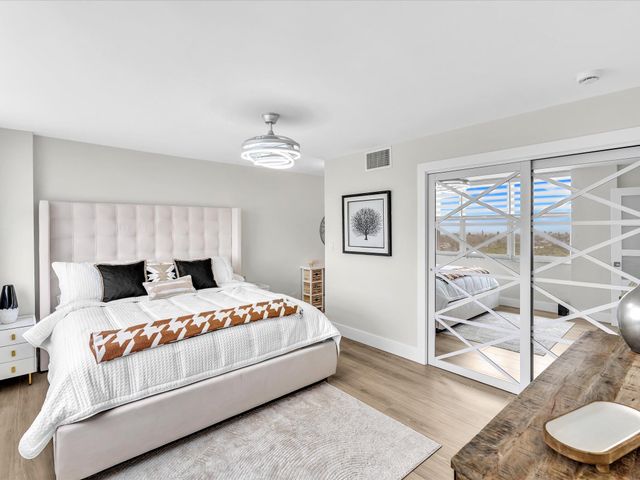 1150 Hillsboro Mile 911, Hillsboro Beach, FL 33062