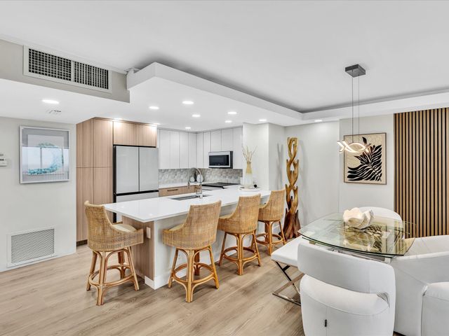 1150 Hillsboro Mile 911, Hillsboro Beach, FL 33062