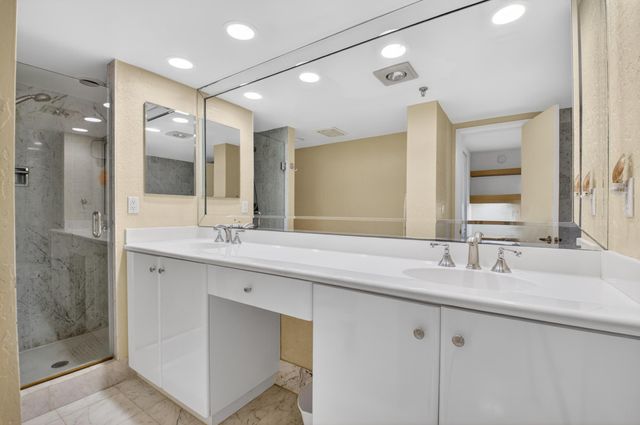 2917 S Ocean Boulevard 902, Highland Beach, FL 33487