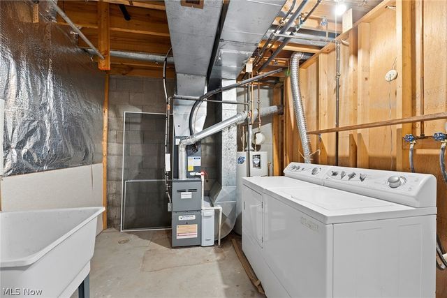 218 Regina Drive, Bedford, OH 44146