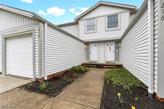 218 Regina Drive, Bedford, OH 44146