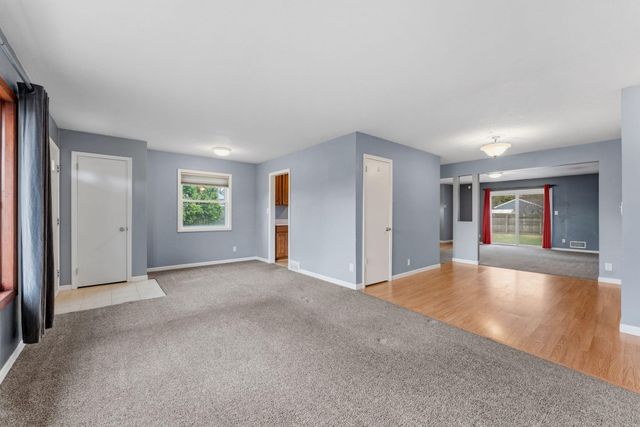 8522 Park Avenue S, Bloomington, MN 55420