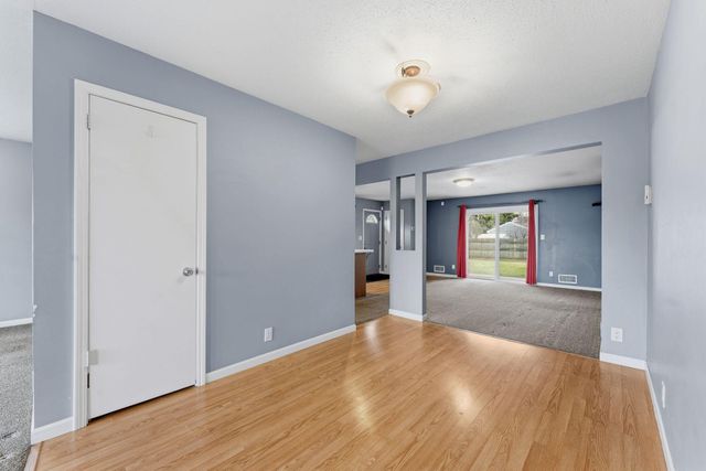 8522 Park Avenue S, Bloomington, MN 55420