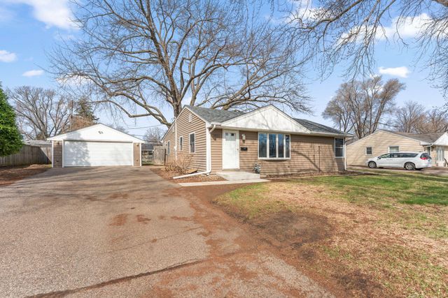 8522 Park Avenue S, Bloomington, MN 55420