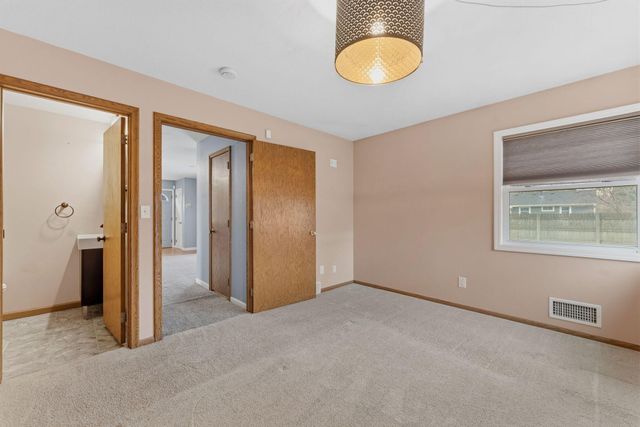 8522 Park Avenue S, Bloomington, MN 55420