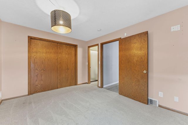 8522 Park Avenue S, Bloomington, MN 55420