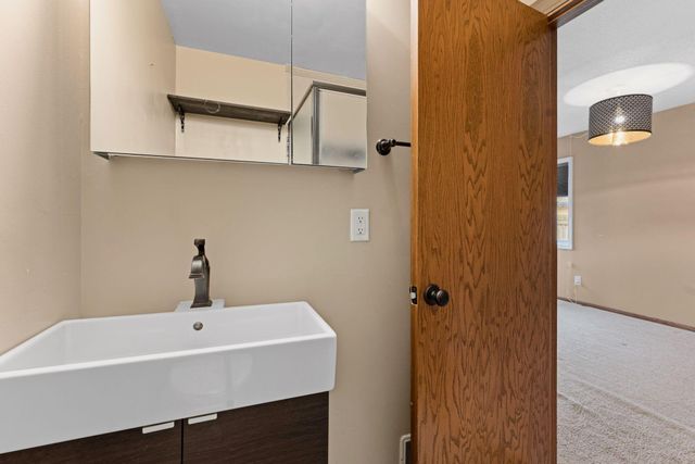 8522 Park Avenue S, Bloomington, MN 55420