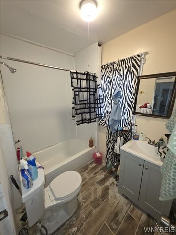 1655 South Avenue, Niagara Falls, NY 14305