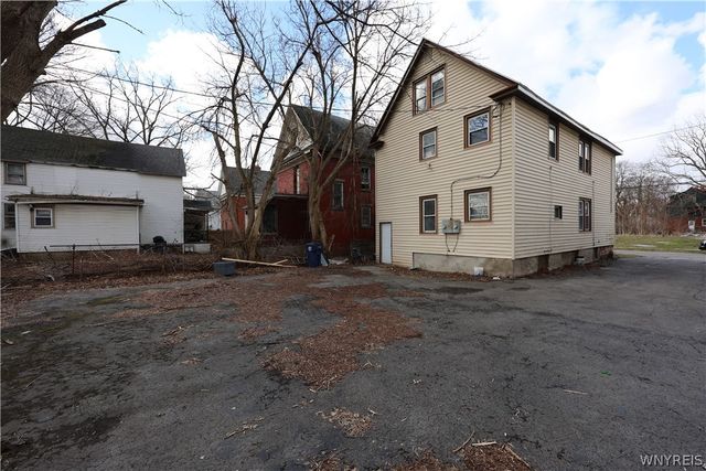 1655 South Avenue, Niagara Falls, NY 14305
