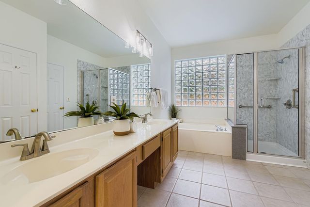 11002 Pebble Garden LN, Austin, TX 78739