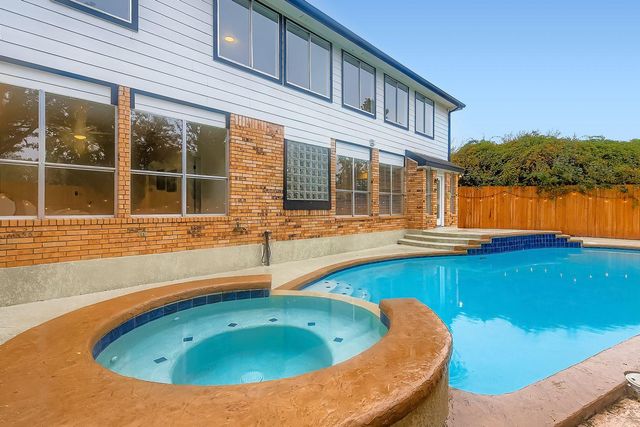 11002 Pebble Garden LN, Austin, TX 78739