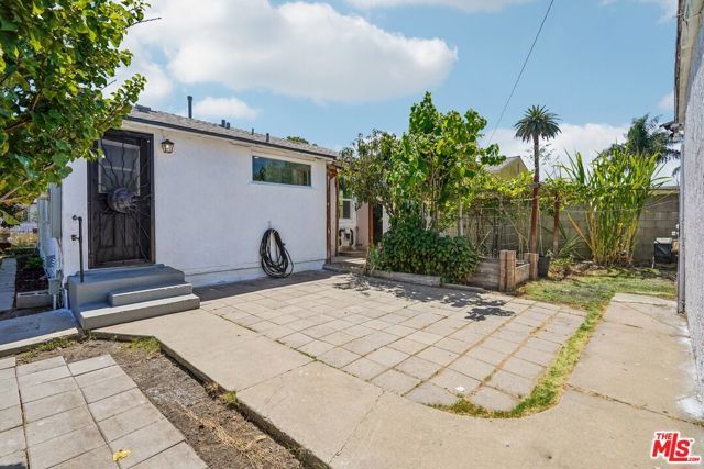 901 W Brazil Street, Compton, CA 90220