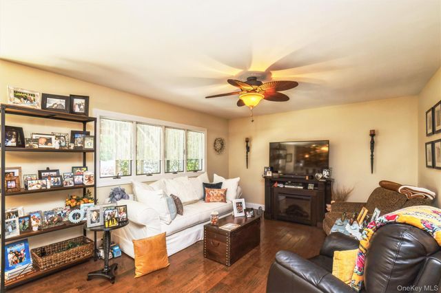 119 Jacqueline Lane, Centereach, NY 11720
