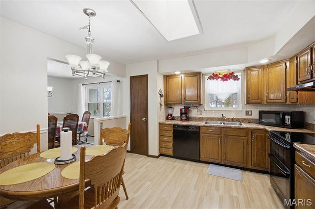 221 Jubaka Drive, Fairview Heights, IL 62208