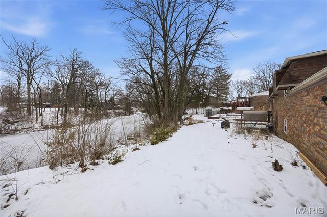 221 Jubaka Drive, Fairview Heights, IL 62208