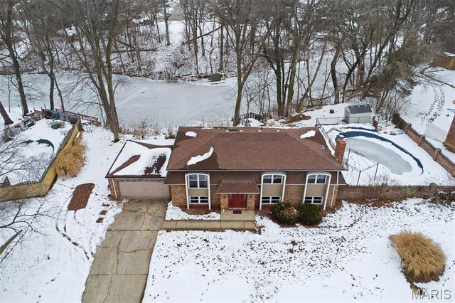 221 Jubaka Drive, Fairview Heights, IL 62208