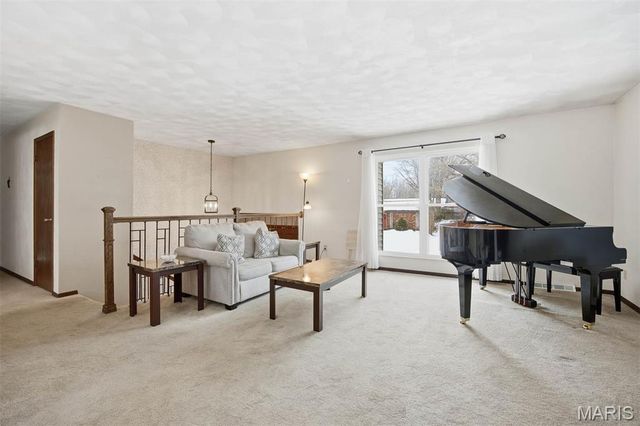 221 Jubaka Drive, Fairview Heights, IL 62208