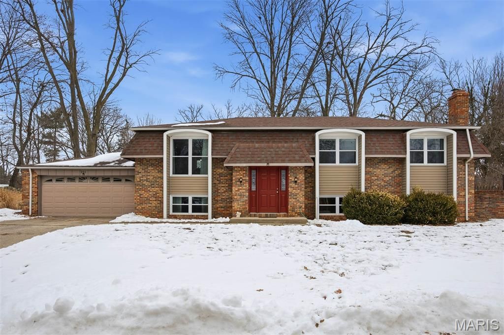 221 Jubaka Drive, Fairview Heights, IL 62208