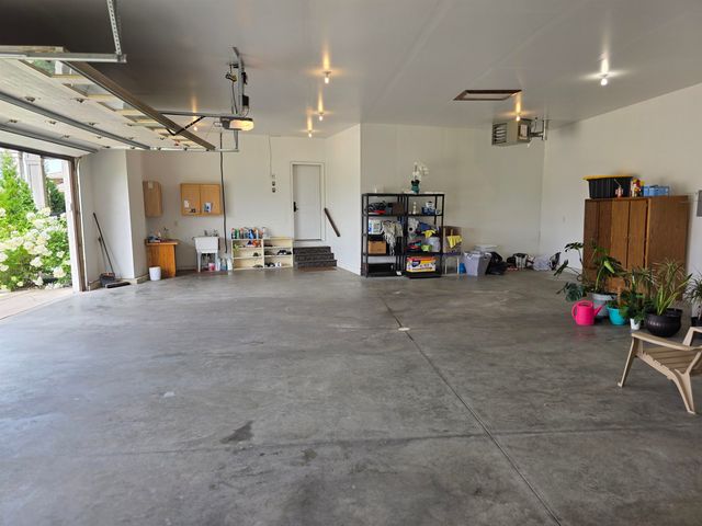 7208 S Ludlow Cir Circle, Sioux Falls, SD 57108