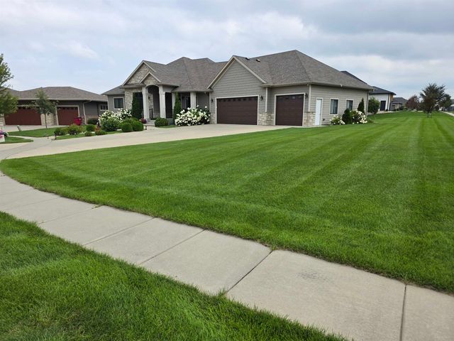 7208 S Ludlow Cir Circle, Sioux Falls, SD 57108