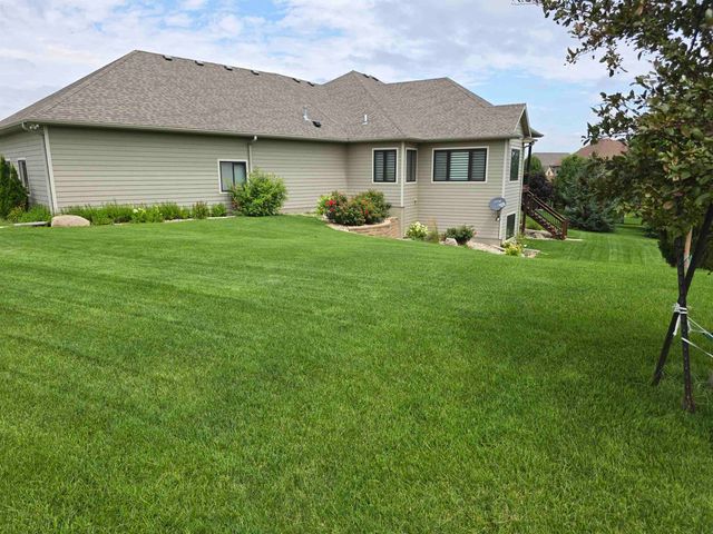 7208 S Ludlow Cir Circle, Sioux Falls, SD 57108