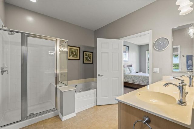 1274 BURGOS DRIVE 1274, Sarasota, FL 34238