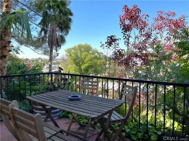 3201 Hamilton Way, Los Angeles, CA 90026